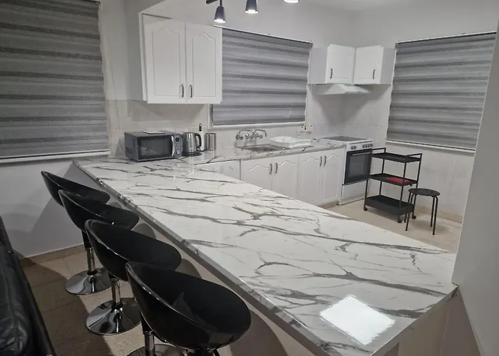 Cavo Greco Oasis בית נופש