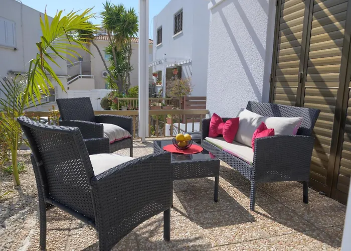 Cavo Greco Oasis בית נופש