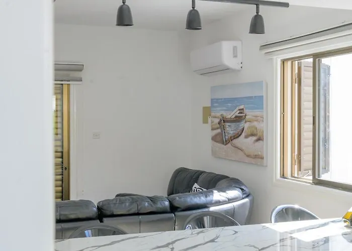 Cavo Greco Oasis בית נופש